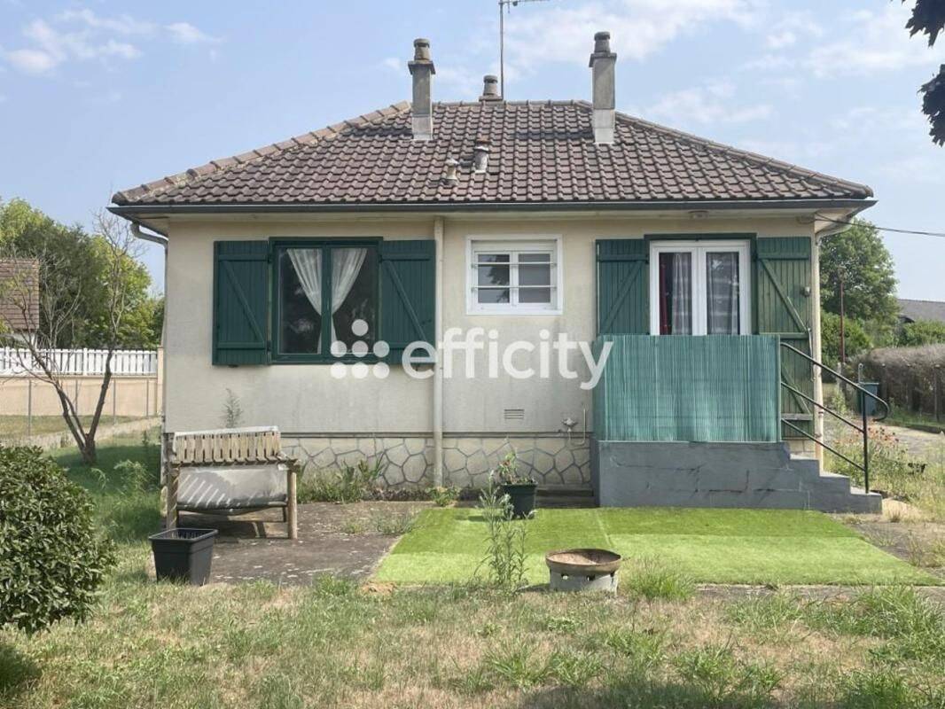 Maison 2 pièces 43 m² · à Lavaré · 42,9 m² · 76 000 €