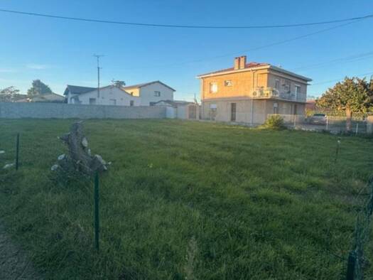 Terrain constructible viabilisé à vendre 78 000 € 430 m² de terrain Terrasse de la Saudrune Seysses 31600