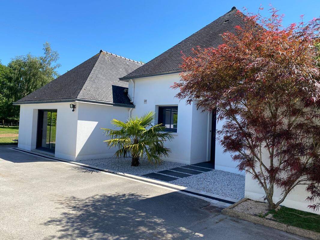 Maison 7 pièces 155 m² · à Plescop · 155 m² · 545 900 €