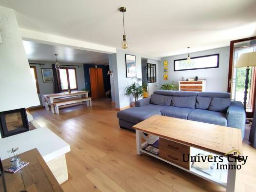 Maison à vendre 363 000 € 6 pièces 4 chambres 123 m² 351 m² de terrain Saint-Herblain 44800