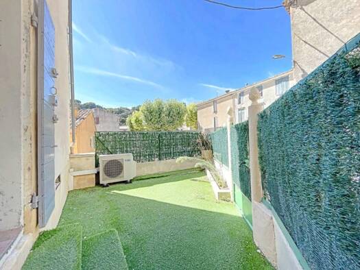 Maison à vendre 263 000 € 5 pièces 4 chambres 103 m² 117 m² de terrain Ginasservis 83560