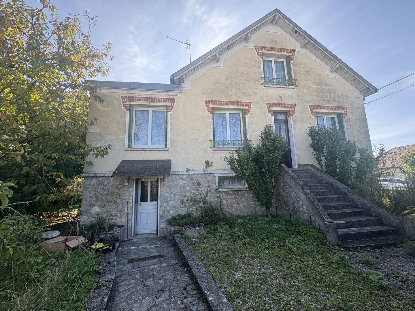 Maison 5 pièces 98 m² · à Sens · 97,6 m² · 154 000 €