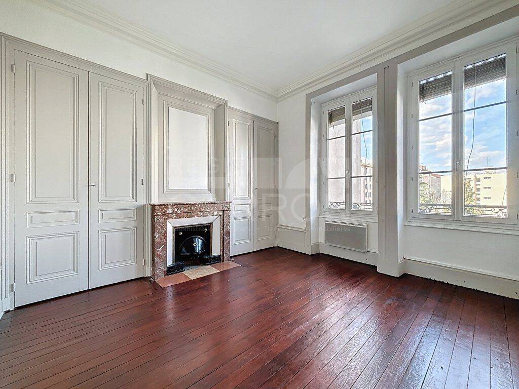 Appartement 2 pièces 74 m² · à Lyon 8ème Arrondissement · 74 m² · 868 €/mois