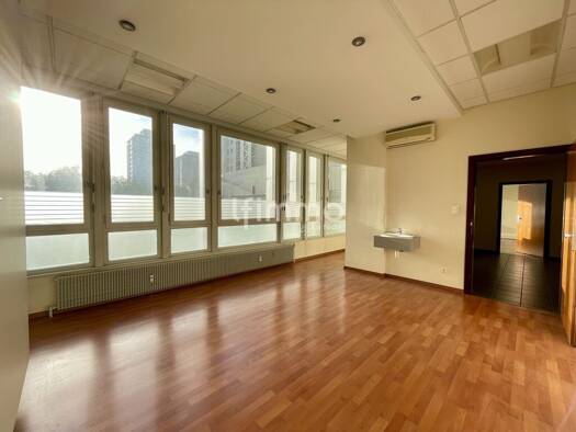 Espace bureau à vendre 100 000 € 127,9 m² de bureaux Europe Nouveau Bassin-Centre Mulhouse 68100
