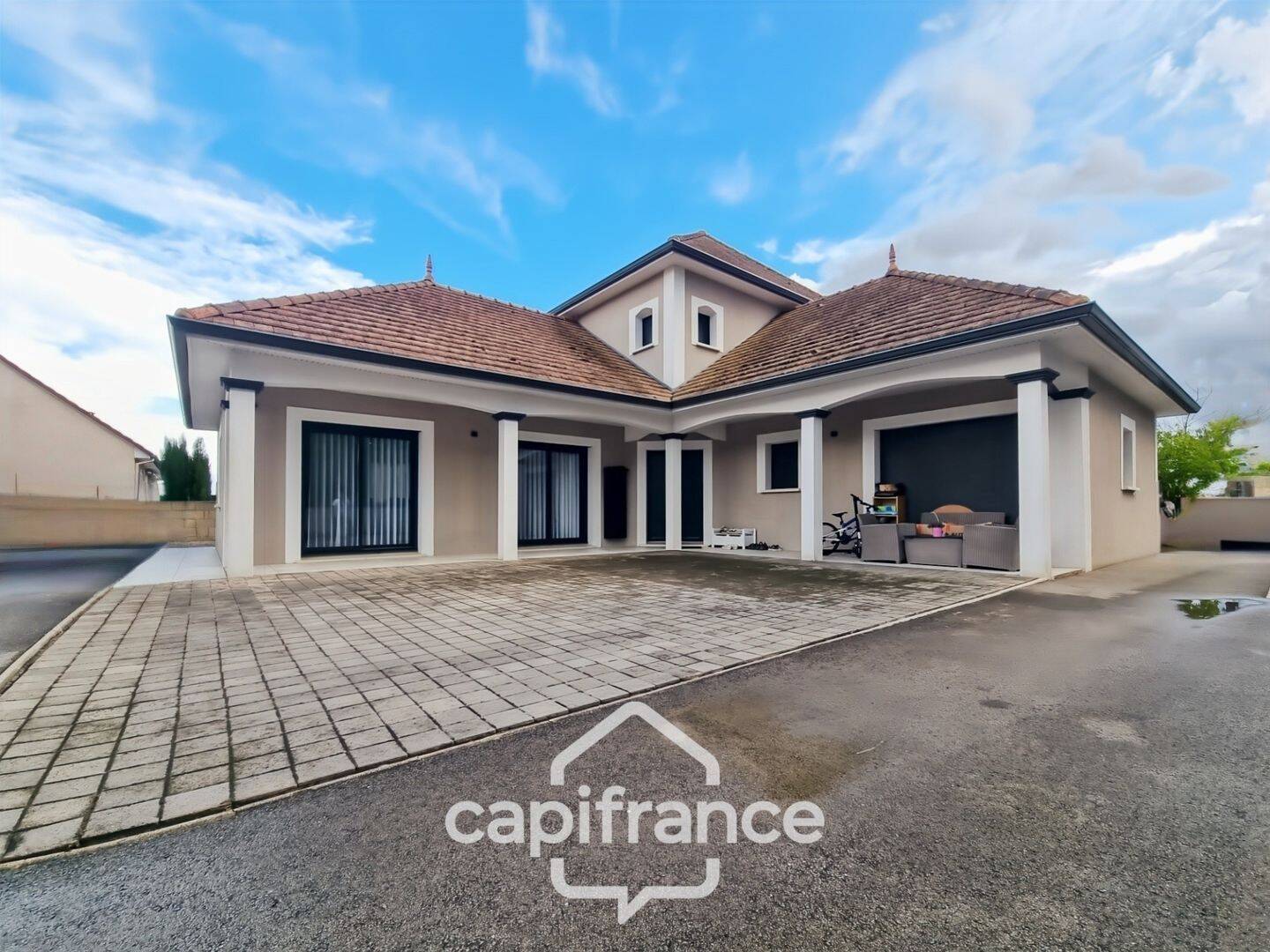 Maison 7 pièces 150 m² · à Allériot · 150 m² · 339 500 €