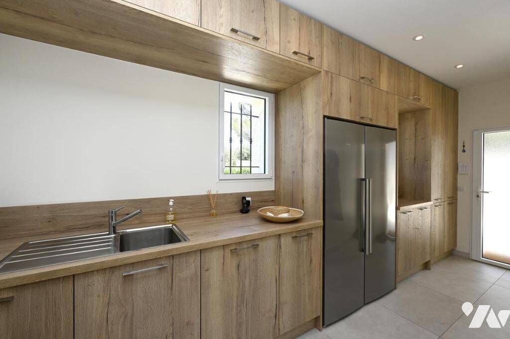 Maison 5 pièces 234 m² · à Ménerbes · 234 m² · 2 600 000 €