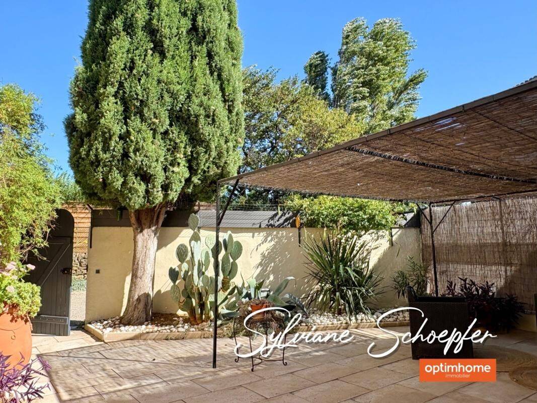 Maison 3 pièces 140 m² · à Grillon · 140 m² · 310 000 €