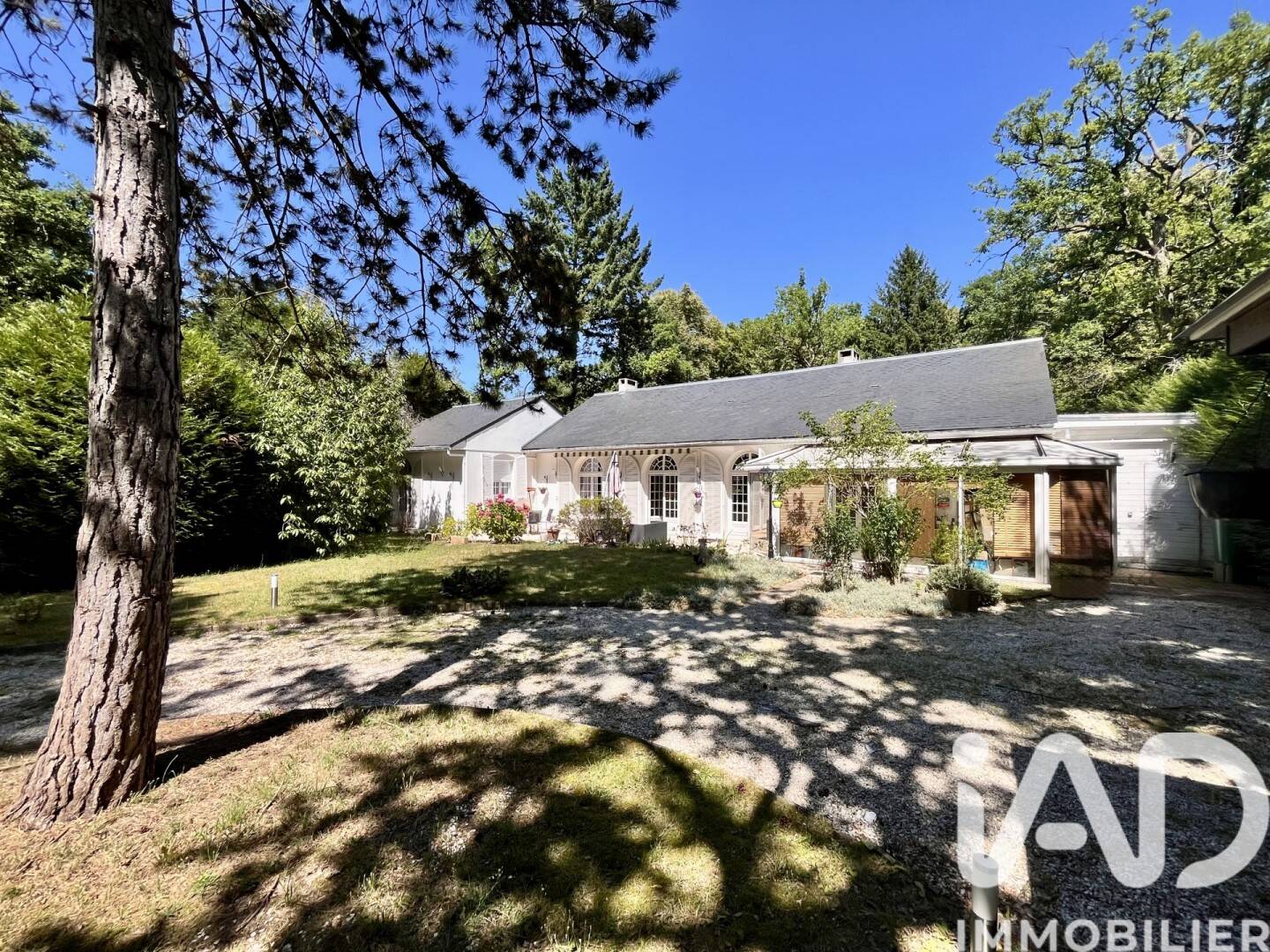 Maison 6 pièces 164 m² · à Lamorlaye · 164 m² · 648 000 €