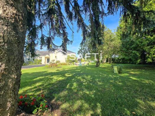 Maison à vendre 380 250 € 7 pièces 4 chambres 208 m² 3 530 m² de terrain Vernantes 49390