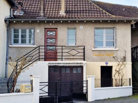 Maison à vendre 77 000 € 4 pièces 2 chambres 57 m² 106 m² de terrain Urbain Terrasson-Lavilledieu 24120