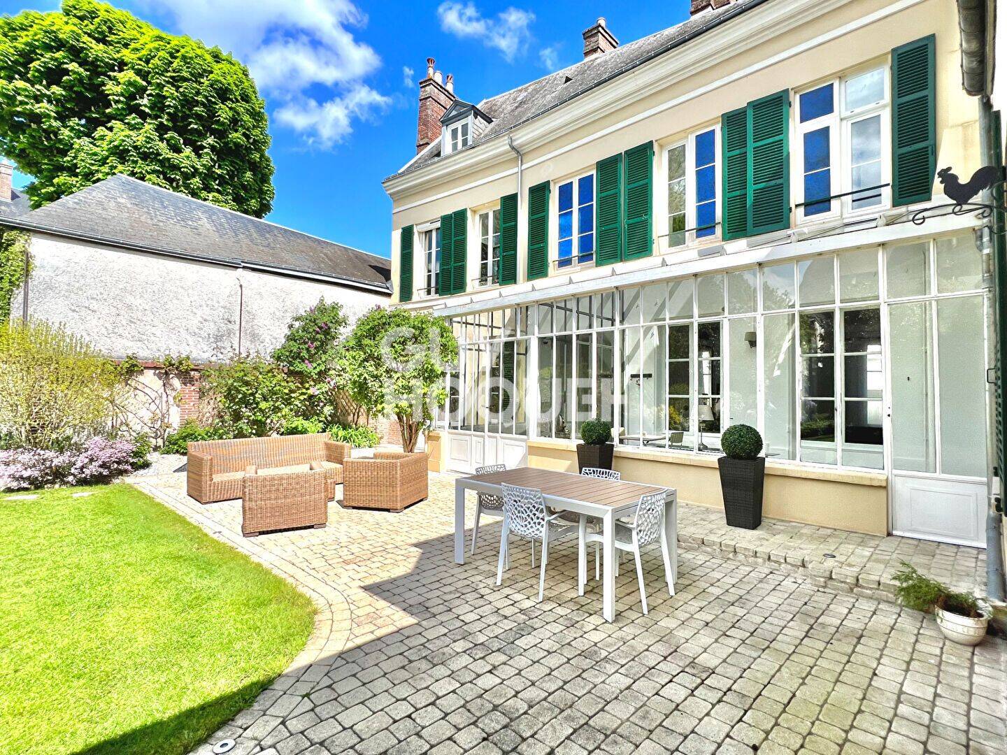 Maison 10 pièces 273 m² · à Dreux · 273 m² · 645 000 €