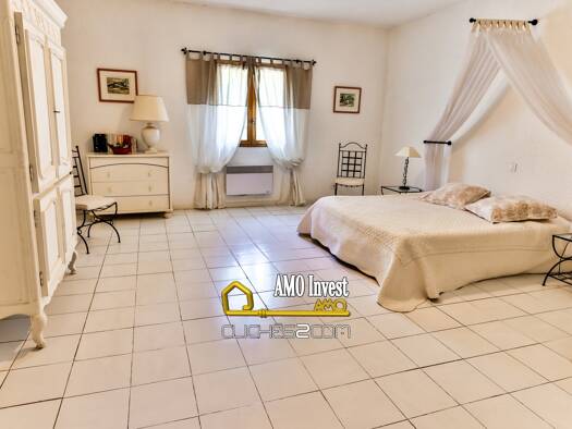 Appartement à vendre 215 000 € 3 pièces 2 chambres 117 m² RDC Graveson 13690