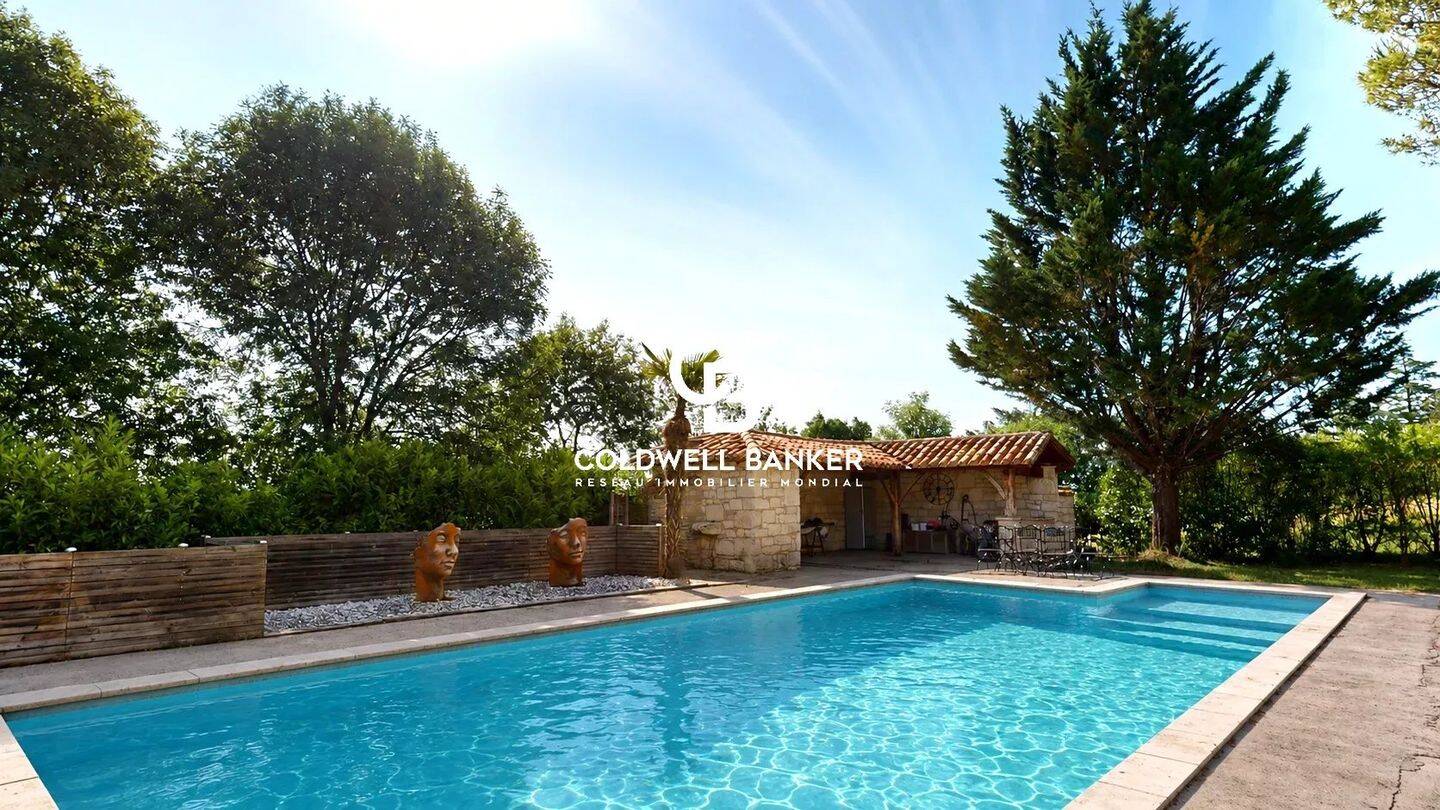 Maison 12 pièces 451 m² · à Puylaroque · 451 m² · 650 000 €