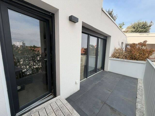 Appartement 3 pièces 70 m² · à La Rochelle · 69,8 m² · 917 €