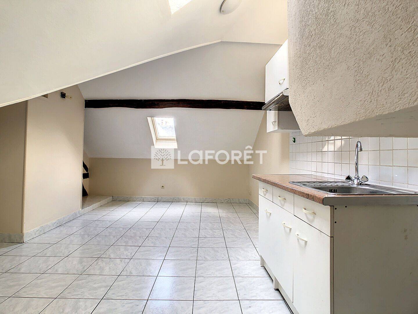 Appartement 2 pièces 22 m² · à Pithiviers · 22 m² · 360 €