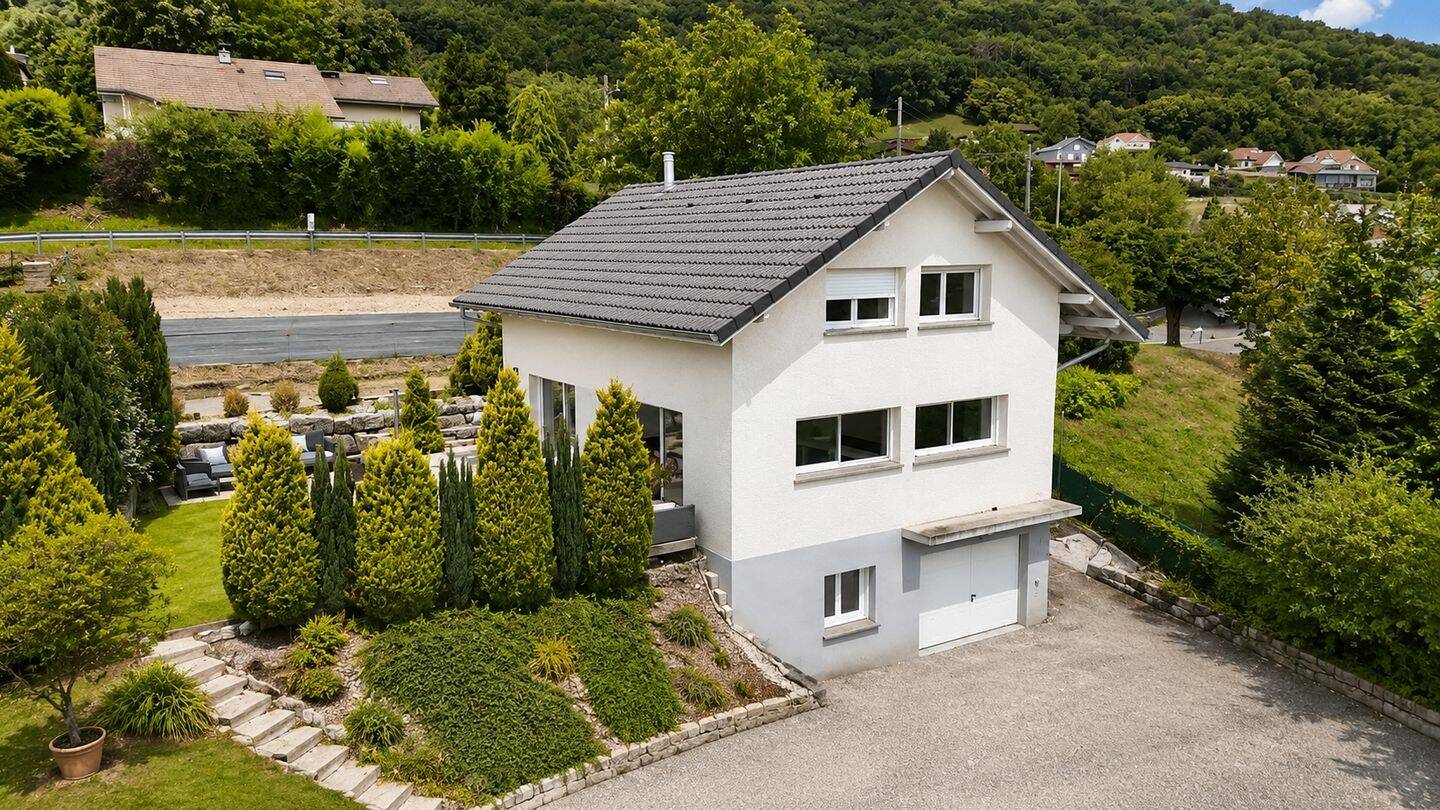 Maison 6 pièces 180 m² · à Monnetier-Mornex · 180,4 m² · 590 000 €