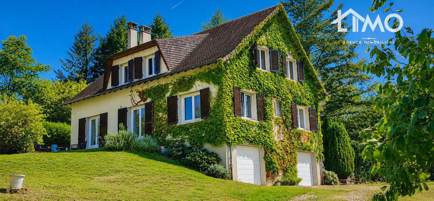 Maison 8 pièces 166 m² · à Masléon · 166 m² · 215 000 €