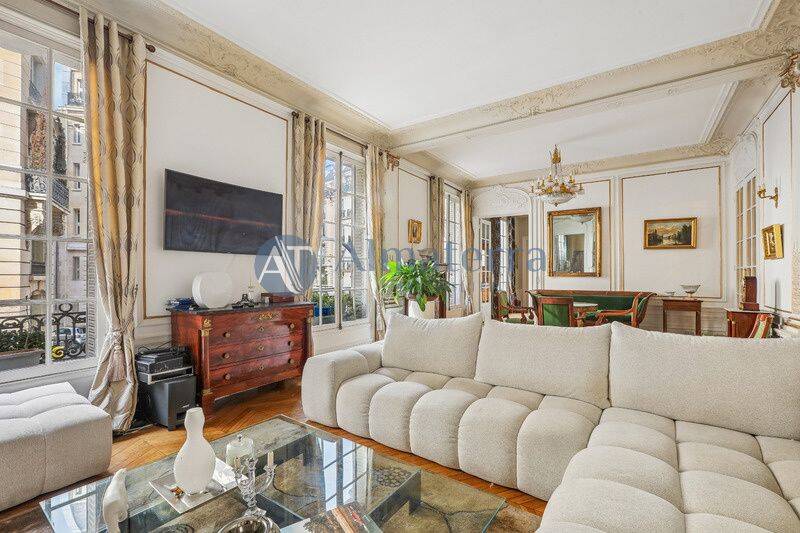 Appartement 8 pièces 253 m² · à Paris 16ème Arrondissement · 252,5 m² · 2 990 000 €