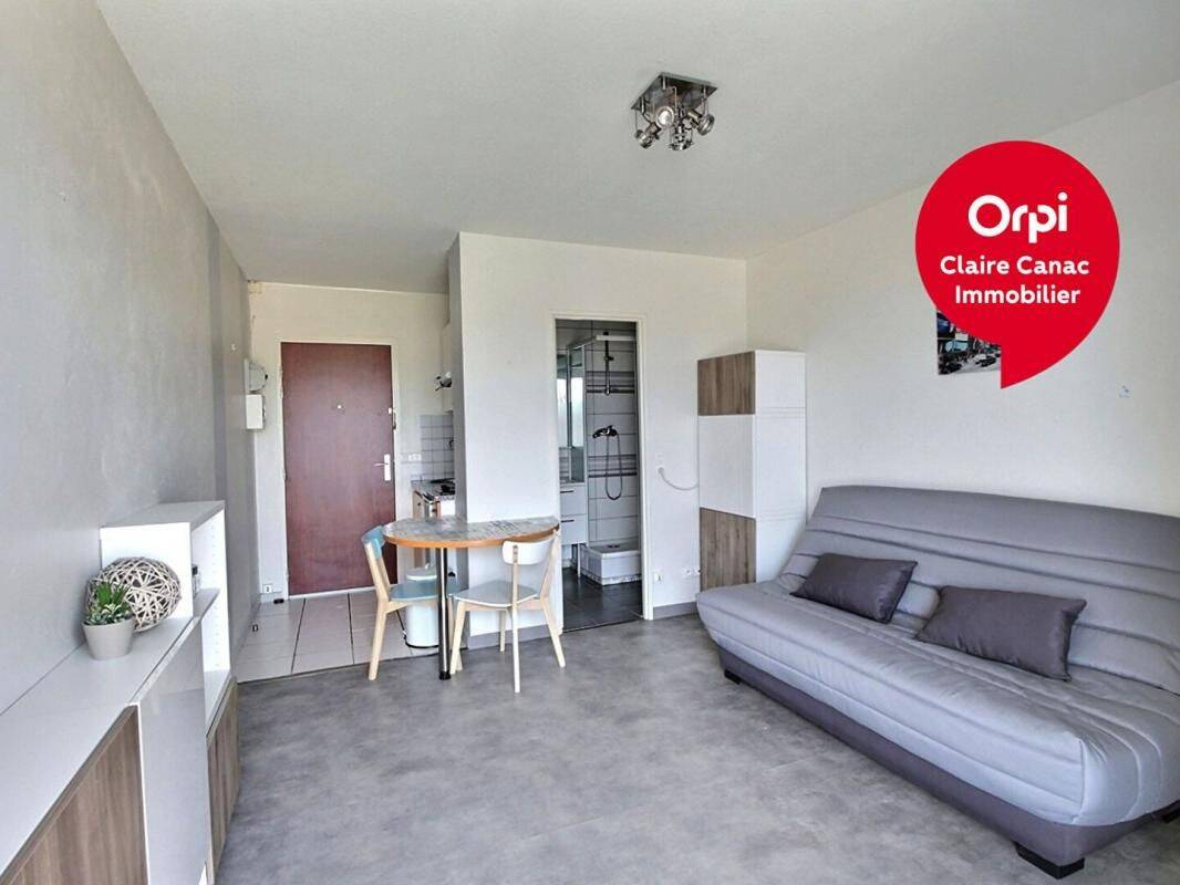 Appartement 1 pièce 18 m² · à Castres · 18,3 m² · 350 €