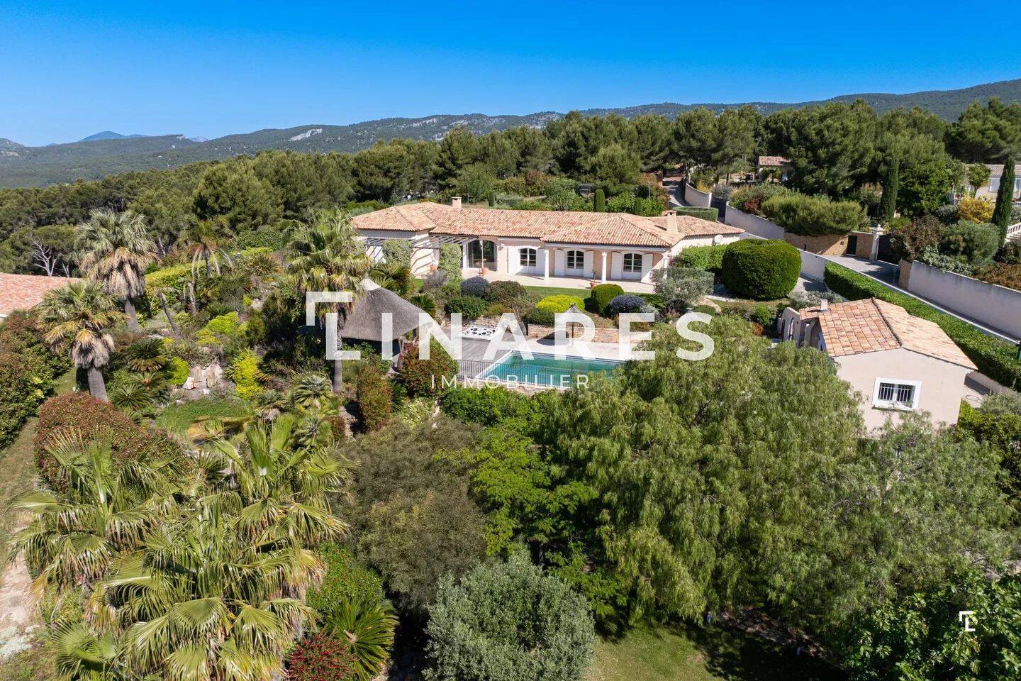 Maison 7 pièces 570 m² · à La Ciotat · 570 m² · 2 830 000 €