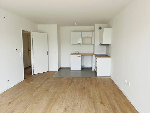 Appartement à louer 1 083 € 3 pièces 2 chambres 65 m² Étage 1/4 Le Vieux Verneuil Verneuil-sur-Seine 78480