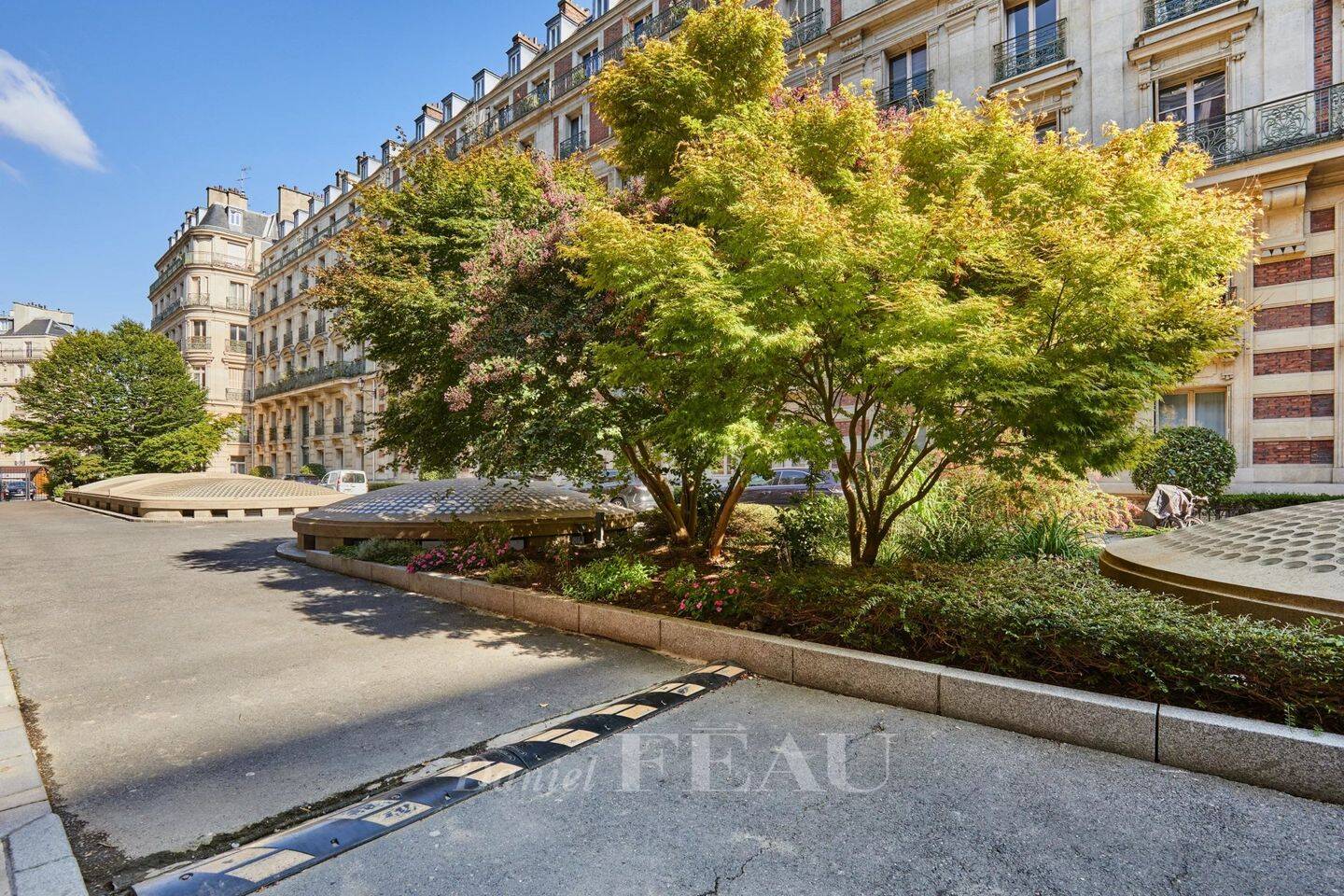 Appartement 5 pièces 168 m² · à Paris 8ème Arrondissement · 167,8 m² · 2 395 000 €