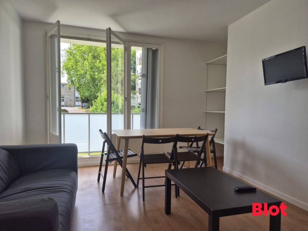 A LOUER / RENNES VILLEJEAN - T5 MEUBLÉ - 91.10m² - 1584EUR CC - — 1