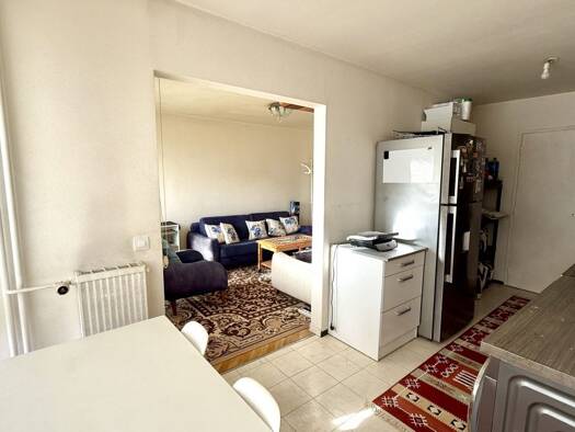 Appartement à vendre 109 000 € 3 pièces 1 chambre 43,8 m² Étage 5/8 Le Stade-Les Garennes-Grand Ouest Les Mureaux 78130