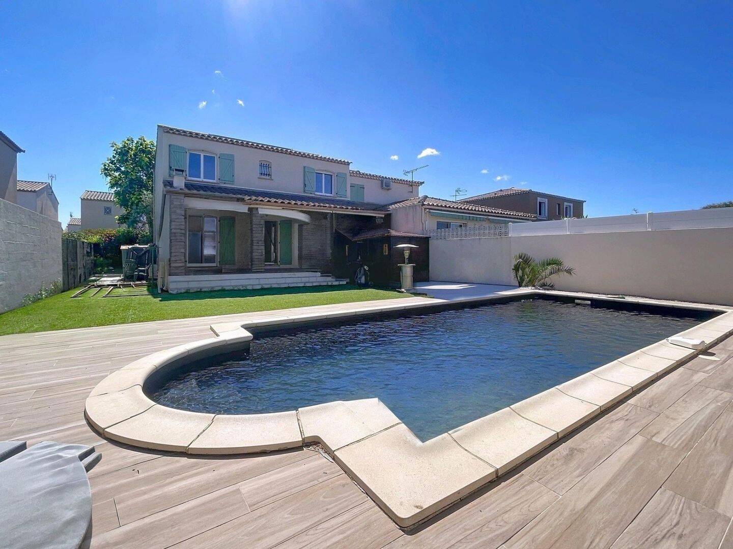 Maison 4 pièces 108 m² · à Aigues-Mortes · 108 m² · 449 000 €