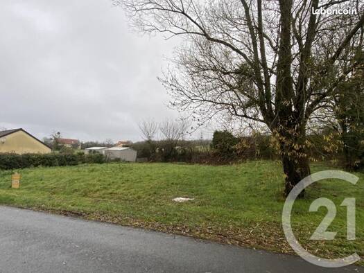 Terrain constructible viabilisé à vendre 9 000 € 465 m² de terrain Magny-Cours 58470