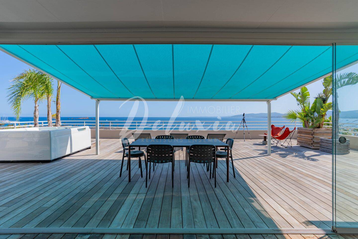 Appartement 4 pièces 113 m² · à Saint-Raphaël · 112,5 m² · 2 650 000 €