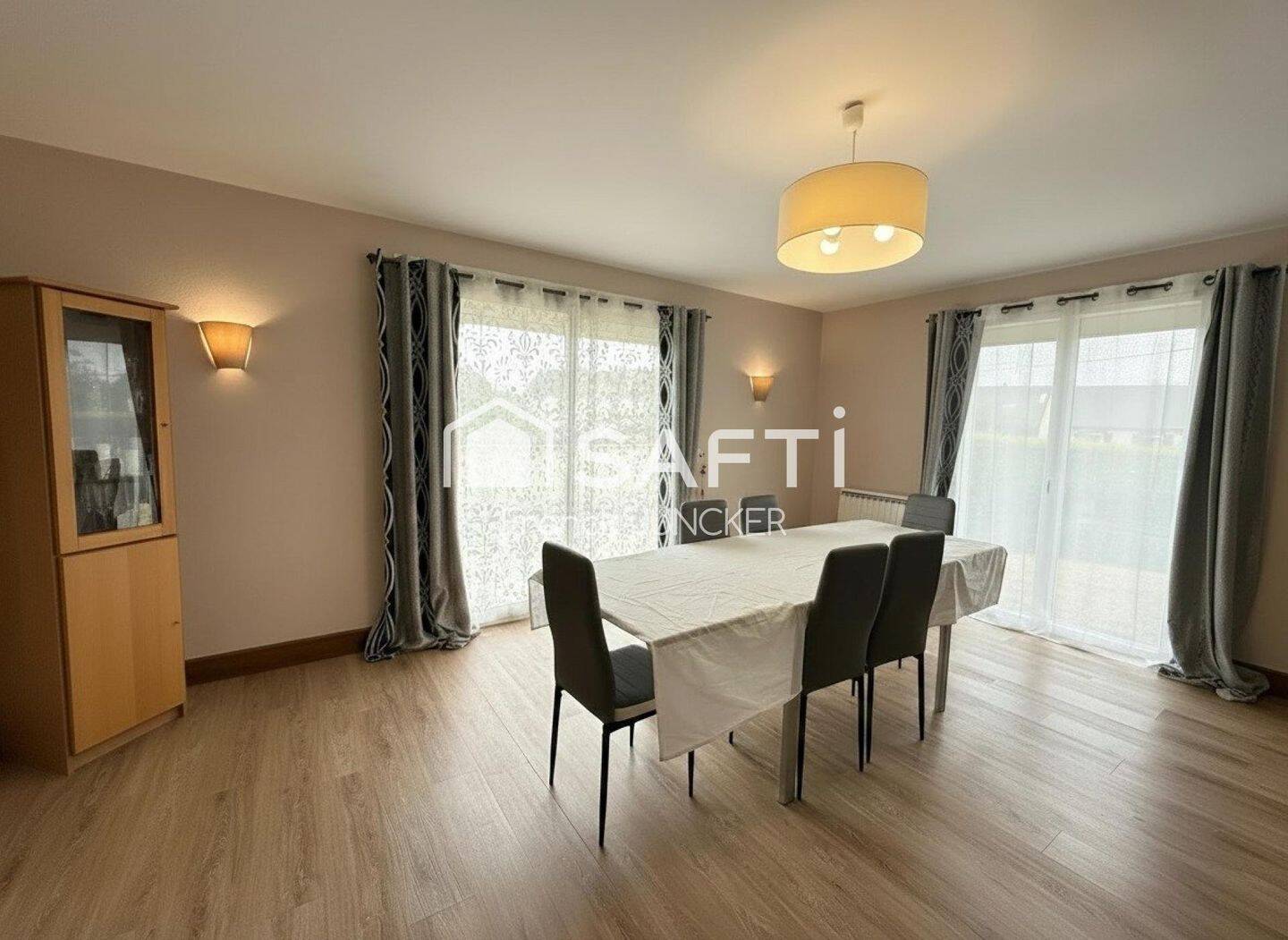 Maison 7 pièces 140 m² · à Grandcamp-Maisy · 140 m² · 378 000 €