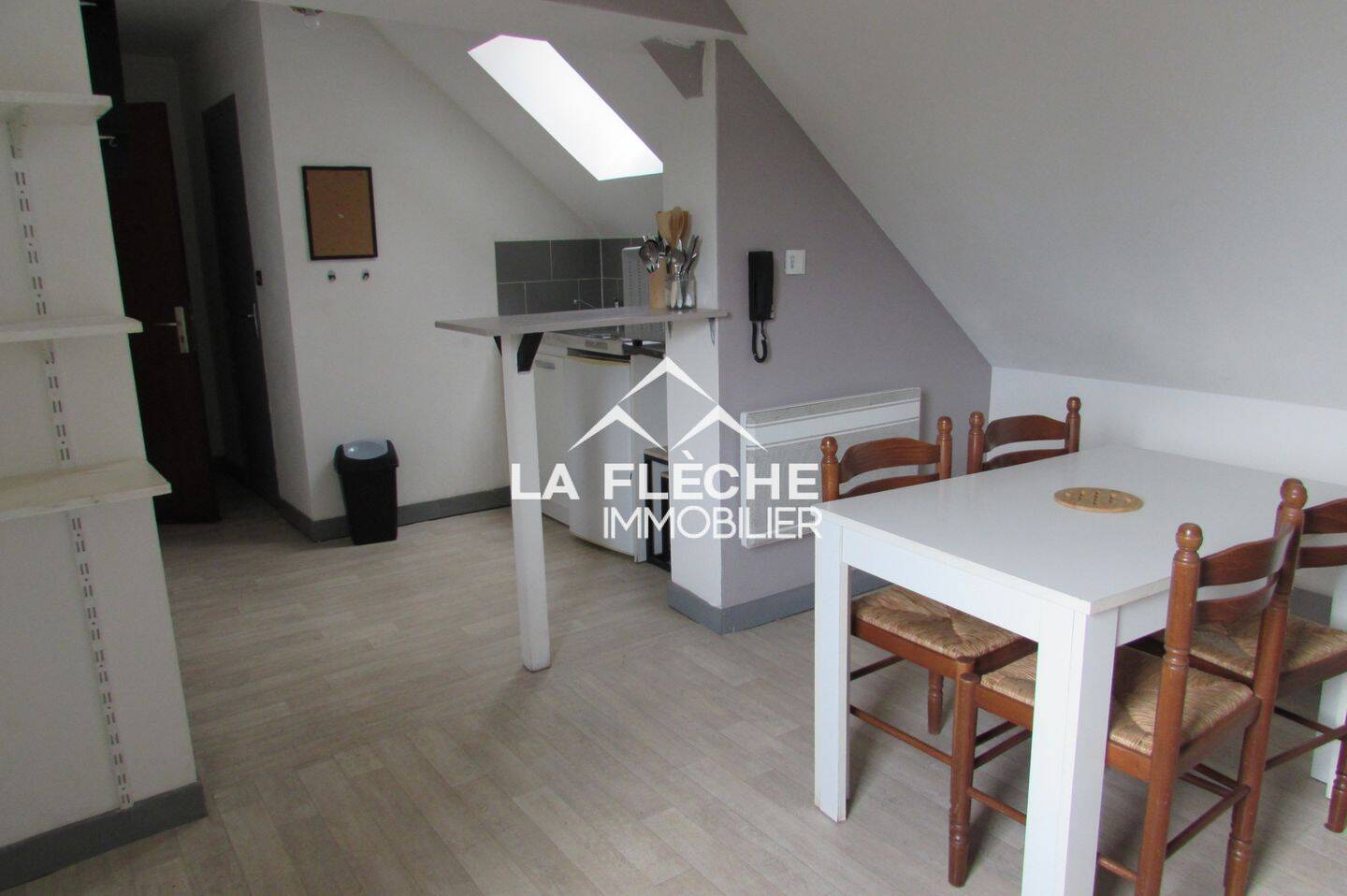 Appartement 1 pièce 21 m² · à La Flèche · 21 m² · 370 €