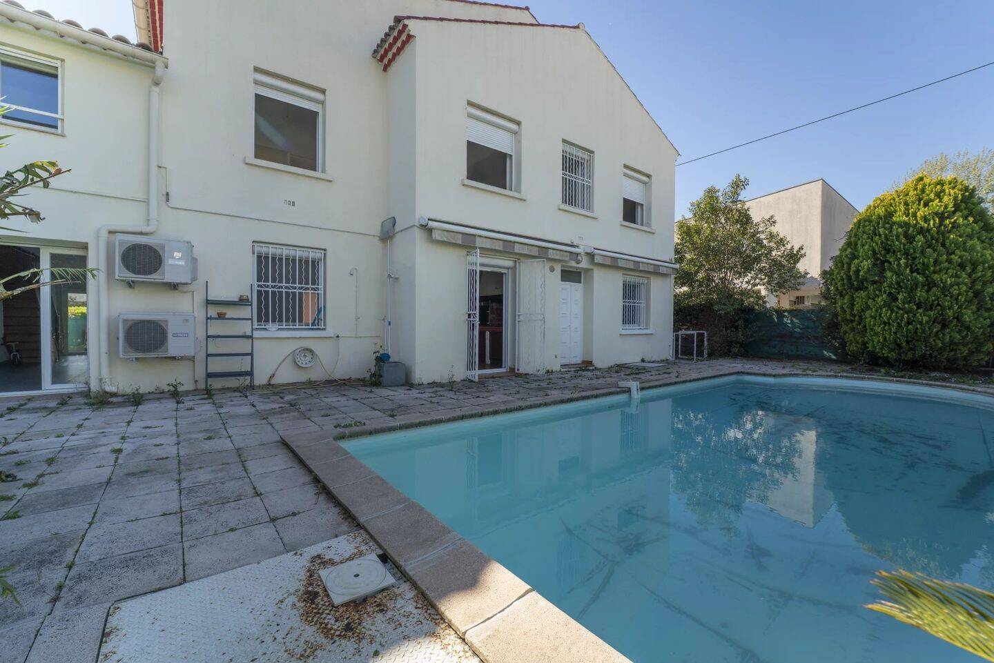 Appartement 1 pièce 111 m² · à Nîmes · 111,4 m² · 229 000 €