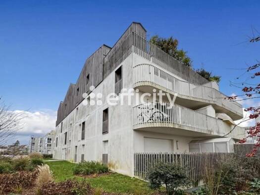 Appartement à vendre 199 000 € 3 pièces 2 chambres 62,3 m² RDC/4 Houssais Rezé 44400