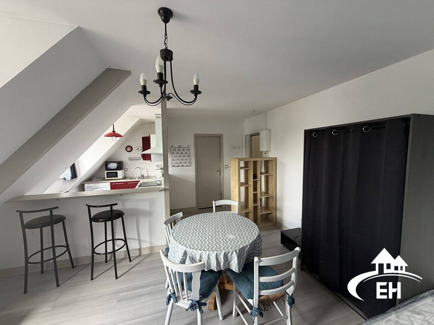 Appartement 1 pièce 27 m² · à L'Aigle · 26,5 m² · 375 €