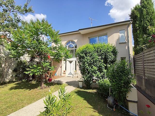 Maison 4 pièces 130 m² · à Chaville · 130 m² · 822 970 €