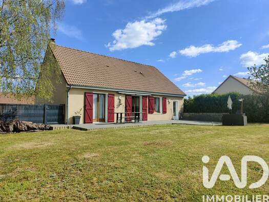 Maison à vendre 178 000 € 4 pièces 3 chambres 93 m² 618 m² de terrain La Chapelle-Saint-Rémy 72160