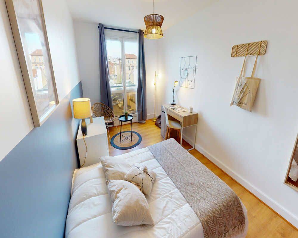 Appartement 4 pièces 80 m² · à Garches · 80 m² · 910 €/mois