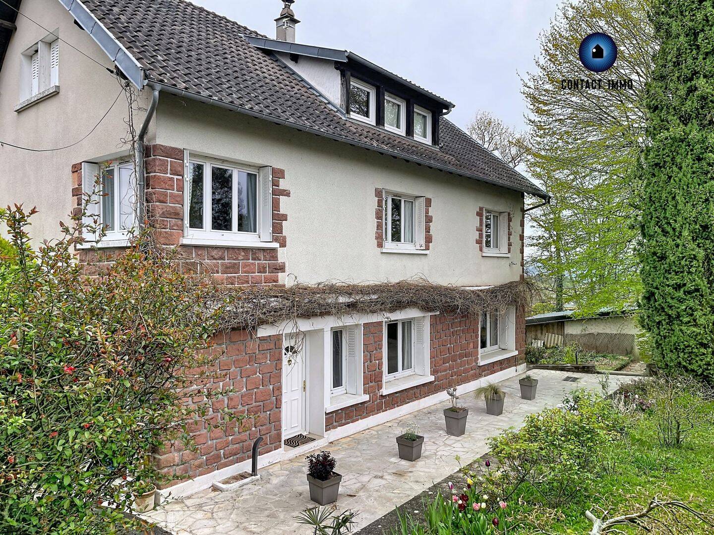 Maison 10 pièces 240 m² · à Cosnac · 240 m² · 530 000 €