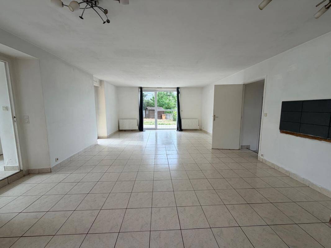 Maison 5 pièces 100 m² · à Plouay · 100 m² · 990 €/mois