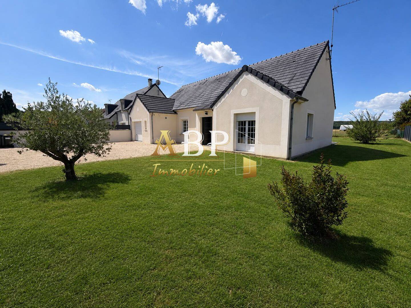 Maison 4 pièces 113 m² · à Saint-Denis-Lanneray · 112,8 m² · 313 950 €
