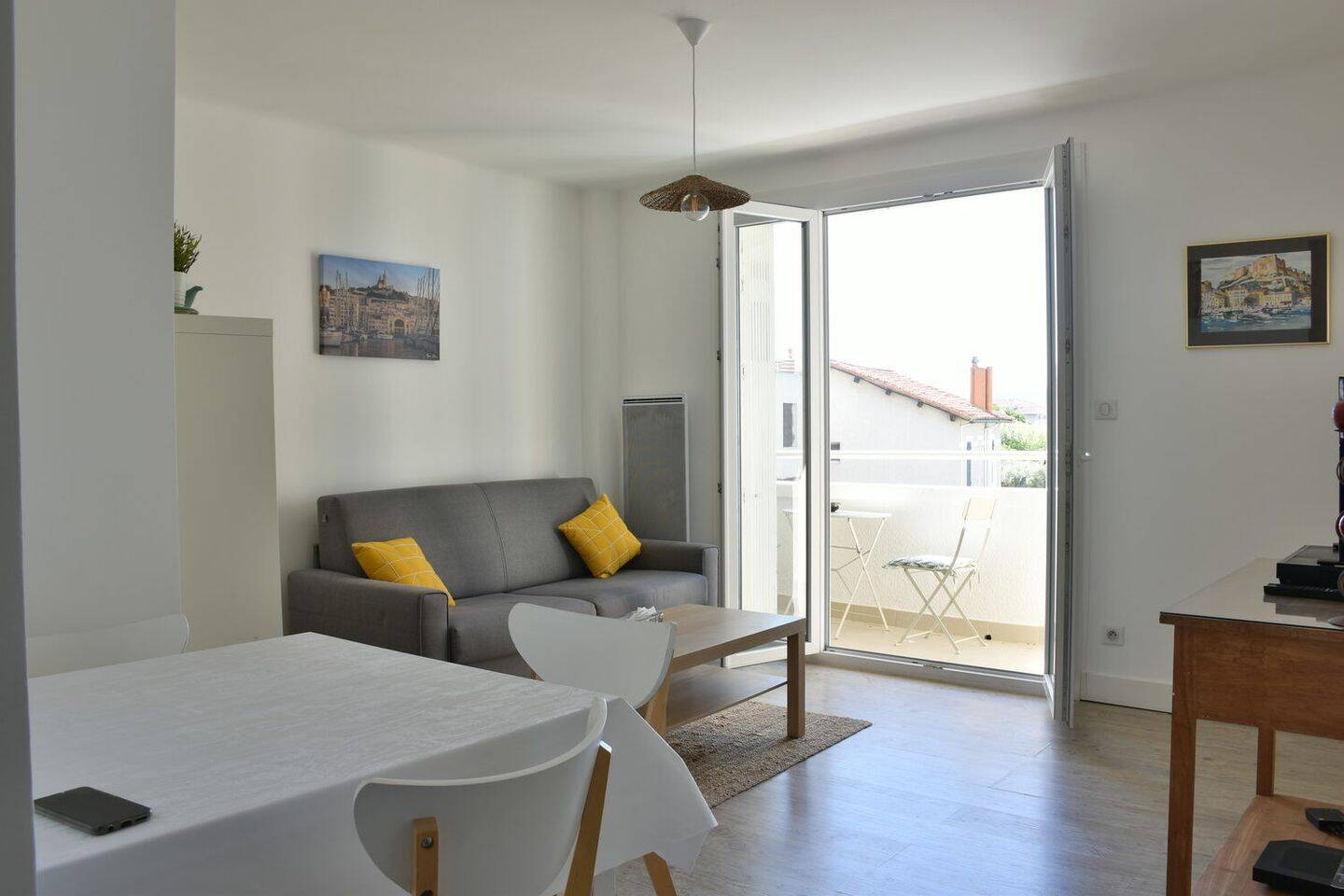 Appartement 2 pièces 45 m² · à Marseille 8ème Arrondissement · 45 m² · 1 026 €/mois