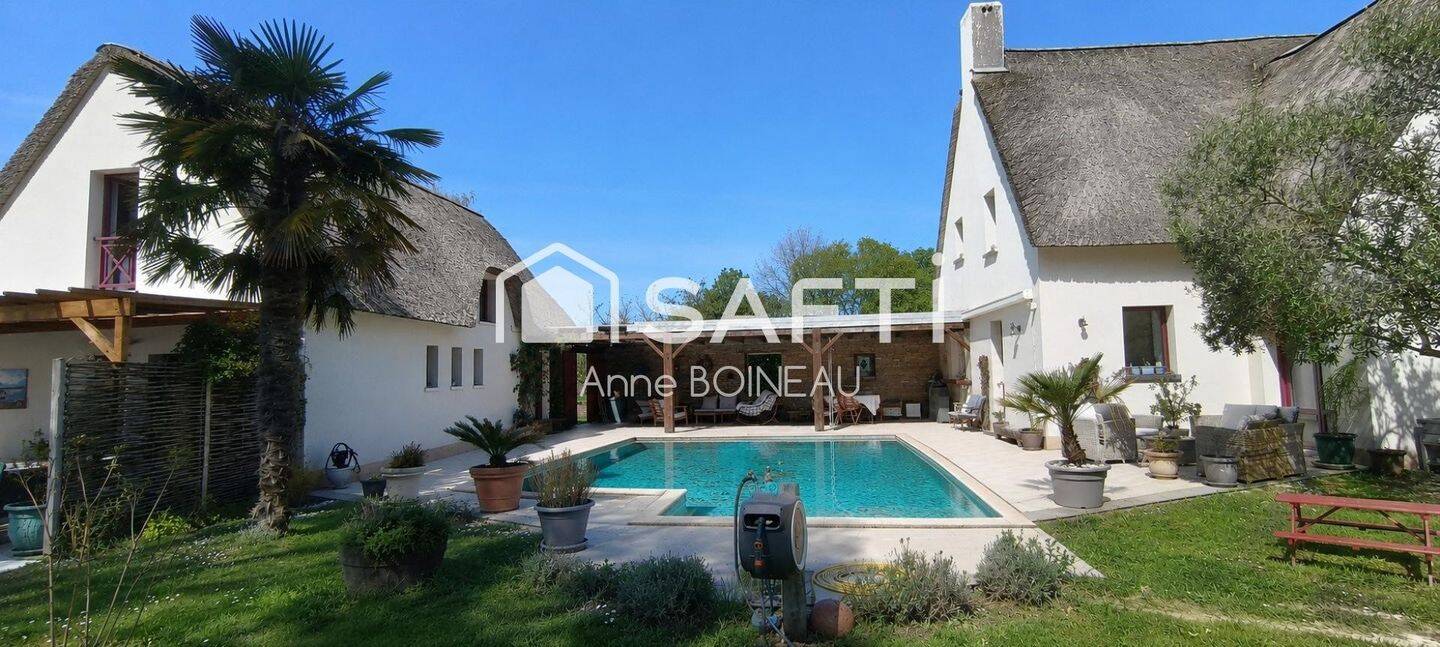 Maison 10 pièces 263 m² · à Saint-Lyphard · 263 m² · 831 000 €