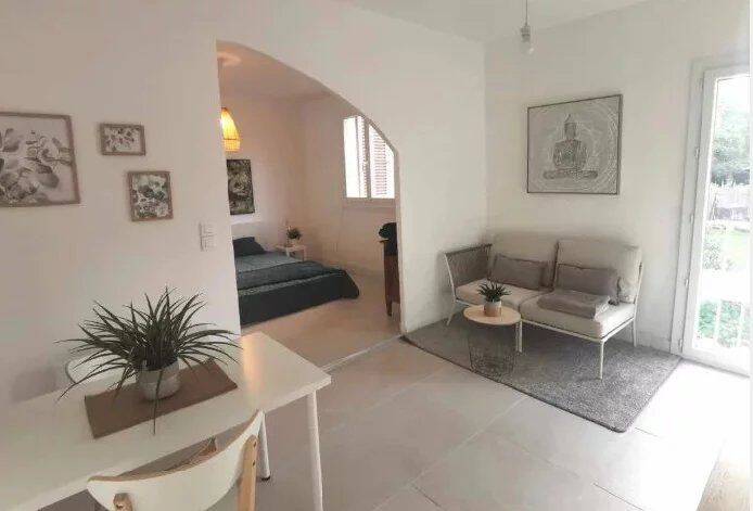 Appartement 1 pièce 31 m² · à Vence · 31 m² · 750 €