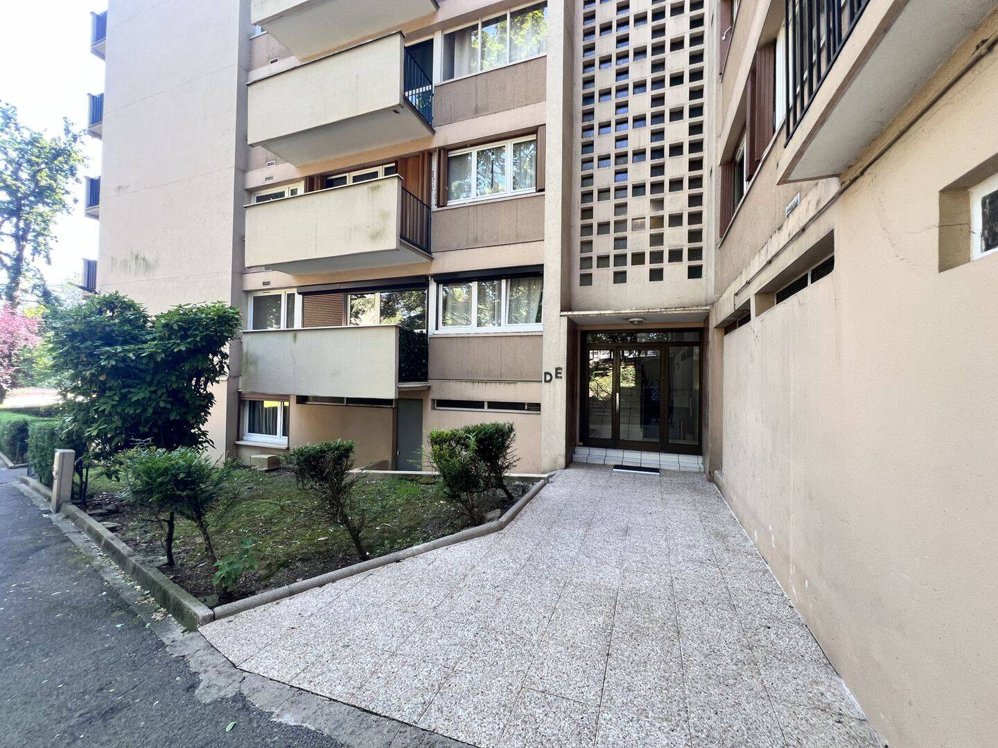 Appartement 4 pièces 72 m² · à Savigny-sur-Orge · 72 m² · 145 000 €