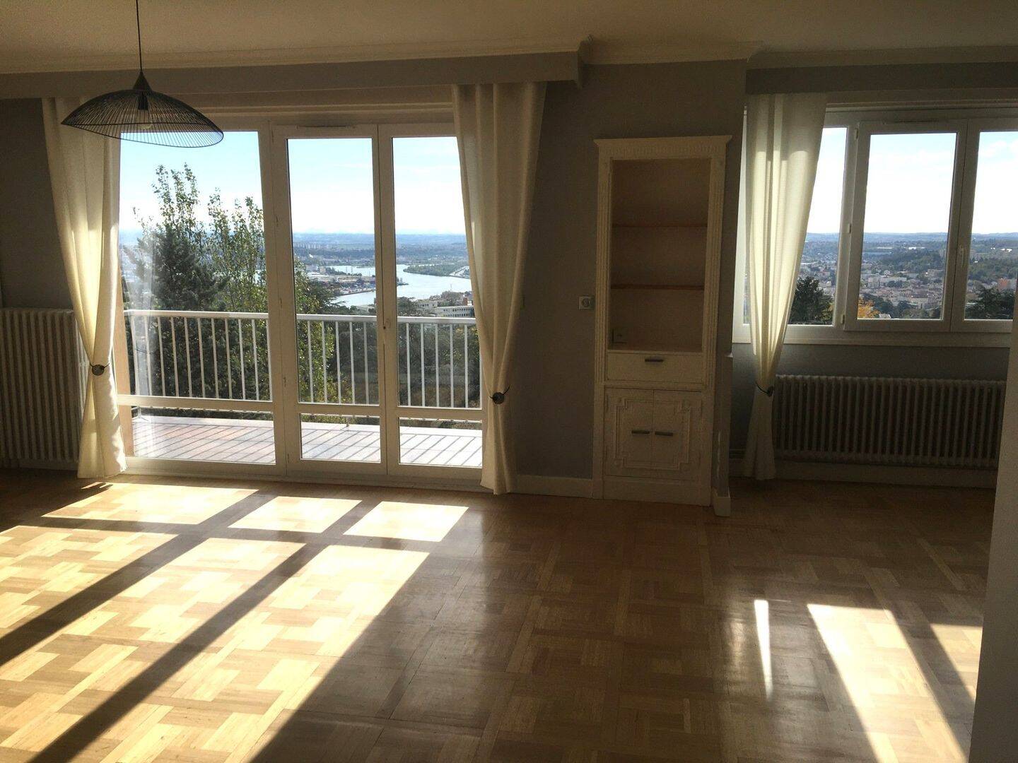 Appartement 3 pièces 93 m² · à Sainte-Foy-lès-Lyon · 93 m² · 1 490 €/mois