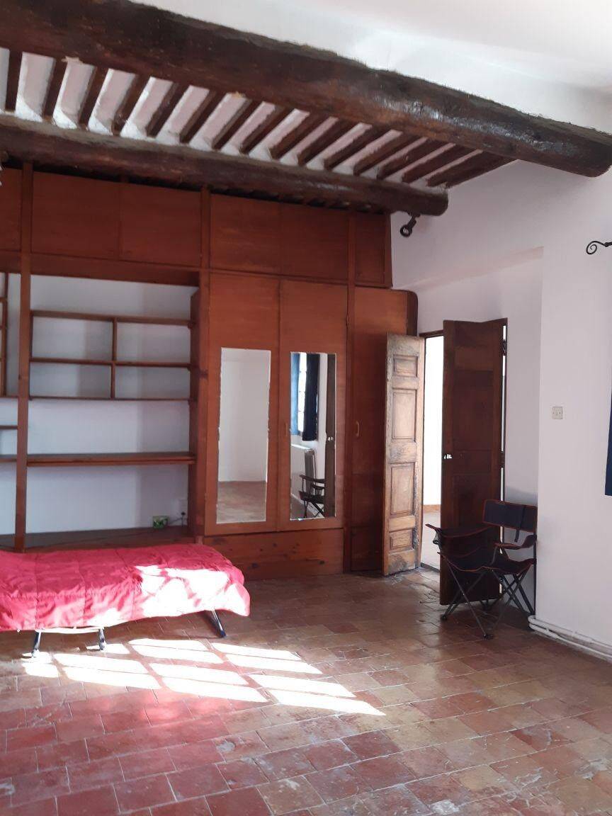 Appartement 2 pièces 65 m² · à Aix-en-Provence · 65 m² · 1 200 €