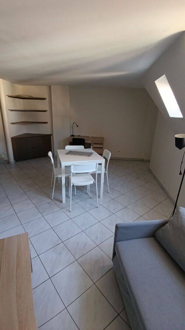 Appartement 2 pièces 44 m² · à Lyon 2ème Arrondissement · 44 m² · 896 €