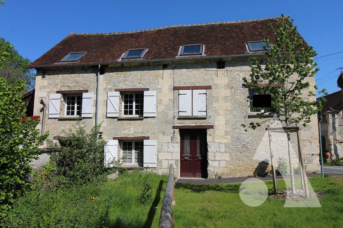 Maison 9 pièces 334 m² · à Clermont · 334 m² · 219 000 €